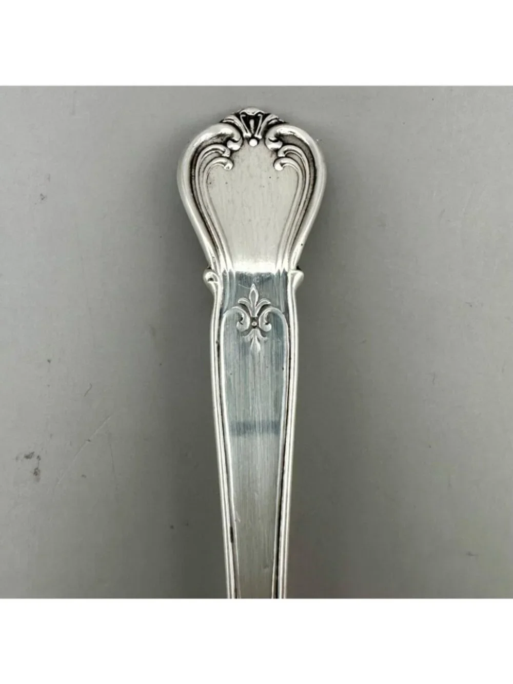 Sardine Fork Ancestry Pattern Weidlich Sterling Silver Bacon Rack Floral 1940s